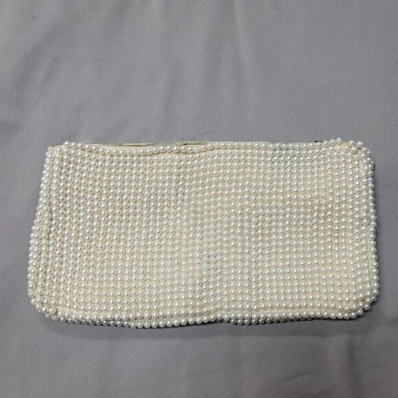 Vintage white pearl clutch - exquisite handcrafted evening bag from Japan - Picture 2 of 10